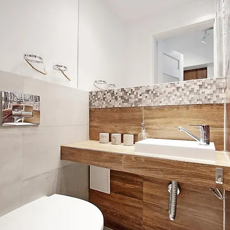Apartman Holidays Apartment Rzeznicka *
